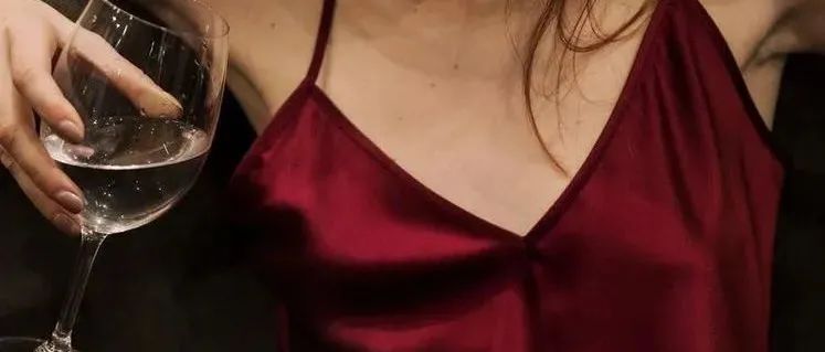 3.8 | #女神蜜夜#睡衣派对，专属闺蜜团万元大礼！极尽释放无尽欢愉！