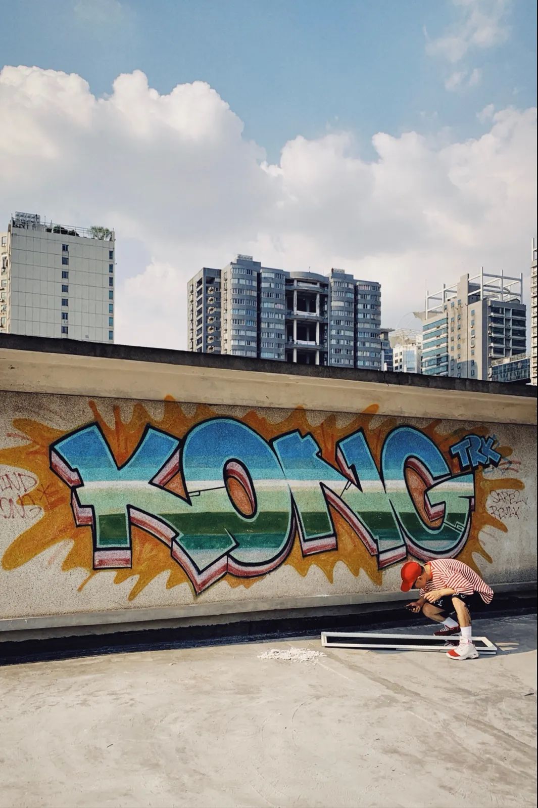 RAVE ΛＷΛＫΞ | Key.L刘聪，每首歌都在你耳朵里流通