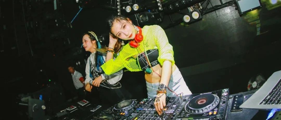 REVIEW 丨热情似火的野格派对-DJ Stephanie