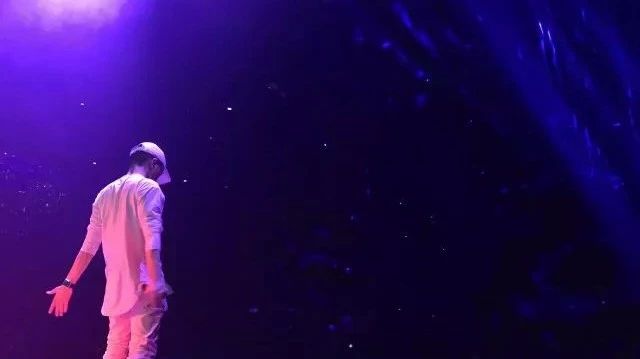 Curtis 冷炫忱 | 明明可以靠颜值进军娱乐圈，却偏要靠才华在电音圈杀出一条血路