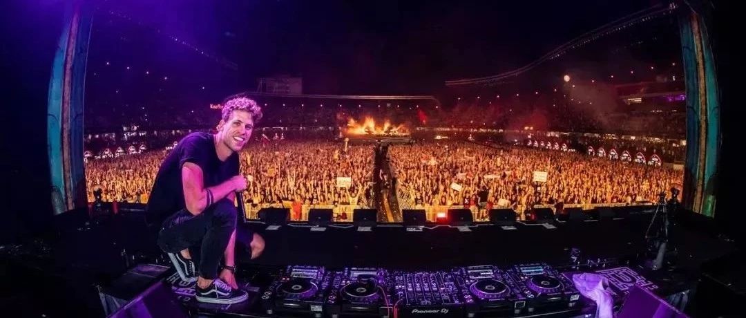 Top100DJ TUJAMO taking the decks on Friday本周五世界百强DJ TUJAMO音乐表演