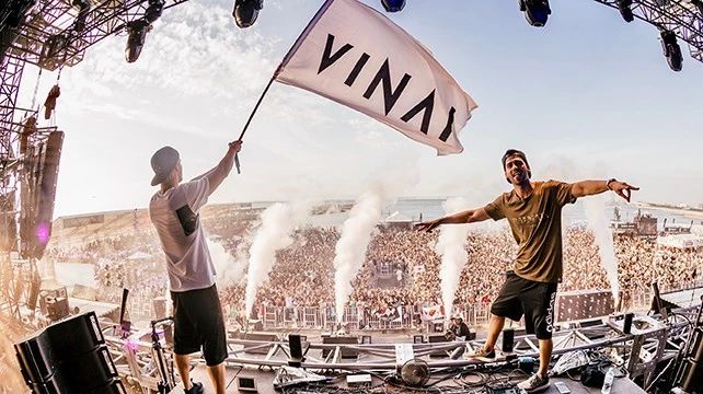 5.4 VINAI | 他们有今天的成就从不靠颜值