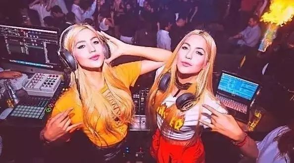 连潮爷 STEVE AOKI 都赞不绝口的，南美第一女子 DJ 组合 LE TWINS！