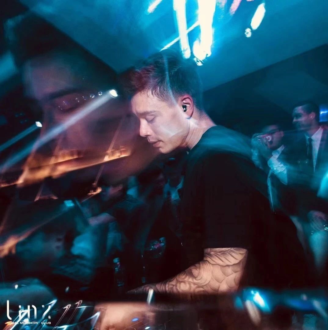 Headhunterz —— 你是我眼里，最耀眼的一颗星！