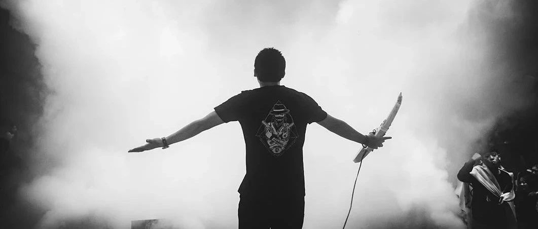 十项全能，真正的LIVE SET @ BADLY YE
