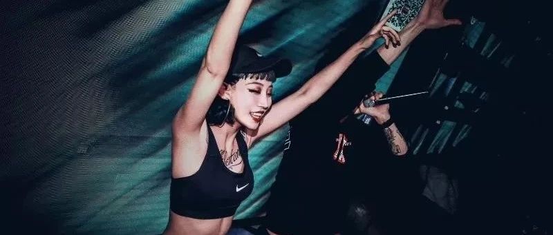 徐闻SOHO酒吧/6月13日【DJ YUKI】就在今晚，女神DJ，每晚带您玩乐苏荷音乐节拍！
