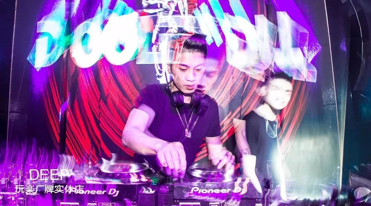 壹加壹计划：DEEP玩樂厂牌实体店2017.11.4#迷失的乐园#DJ-DOOLEY DU现场回顾