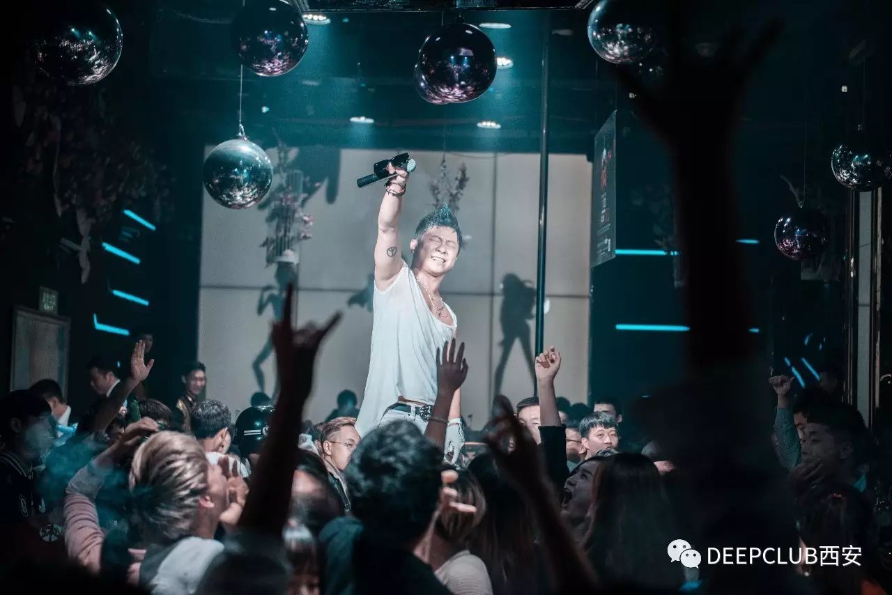 【 DEEP娱乐资讯】票选你心中最想在现场听见的歌曲！DEEP为您完美呈现，不止精彩一夜！