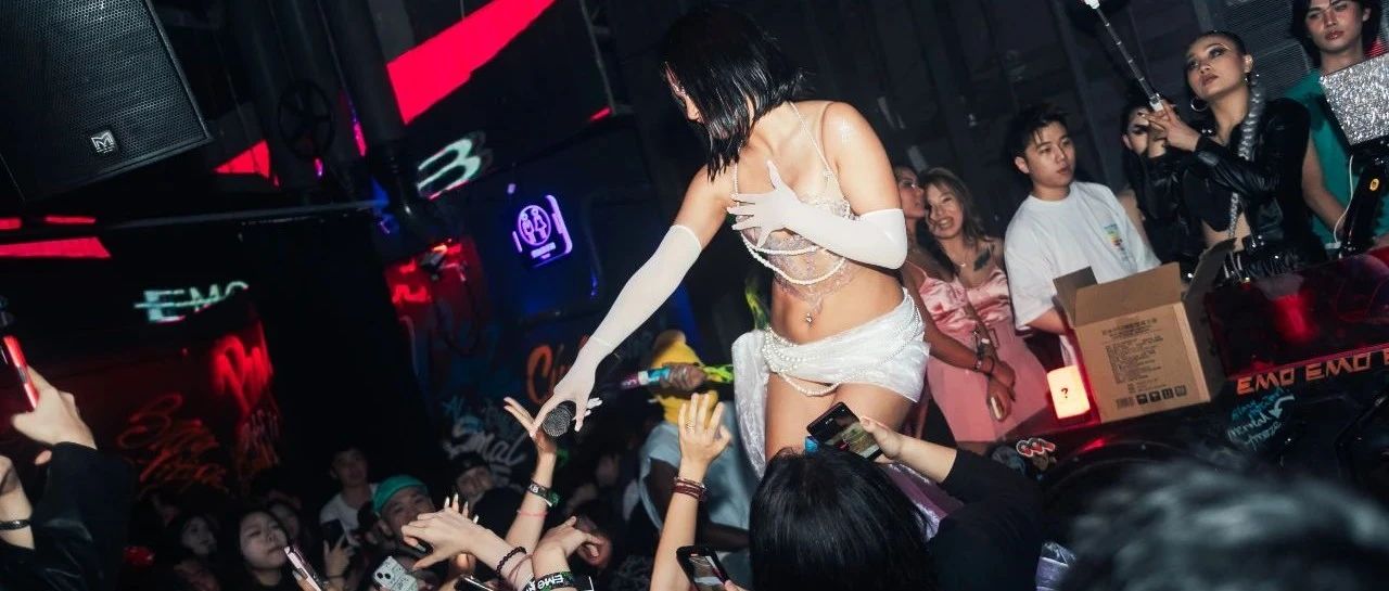 RECAP | @DADOLL 亢奋主题荧光派对 @BRAIDZKILLA 行走的眼影盘 @EMOLAB