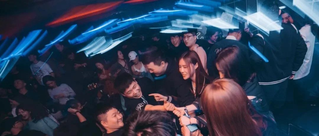 Hi MOLLY｜快乐无限量供应，周末双倍！