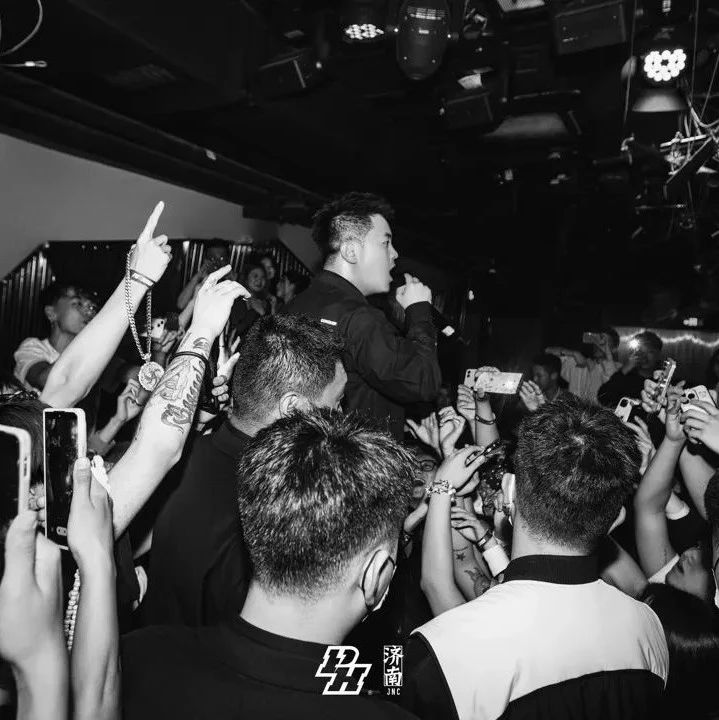 𝘙𝘌𝘊𝘈𝘗｜说唱圈的谭Sir 连麻𝗦𝘄𝗶𝗺𝗺𝗶𝗻𝗴