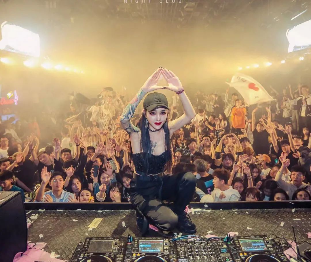 ???? ???? | 03.13 新派国潮电音组合POISON-瑞丽拉斯酒吧/LARS CLUB