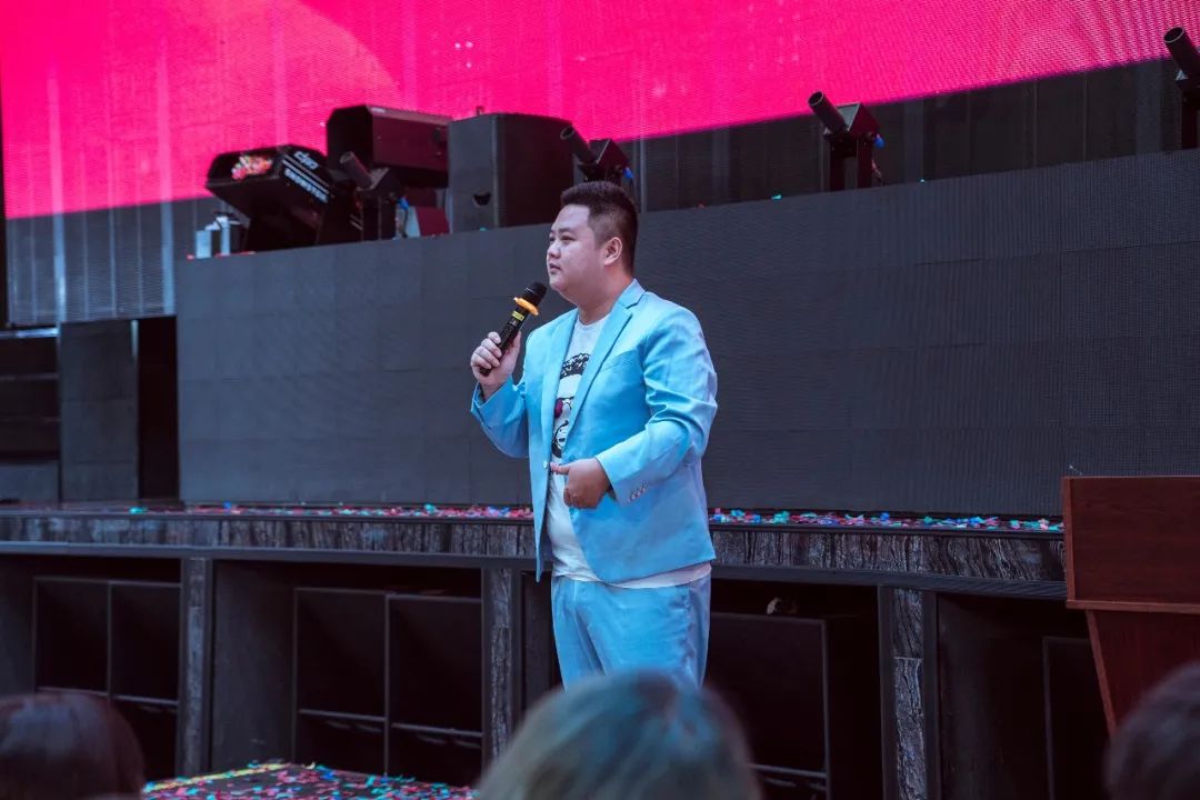 MAGIC CITY 幻城丨第一届员工大会“梦想聚团队，团队铸梦想”-惠州幻城酒吧/MAGIC CITY