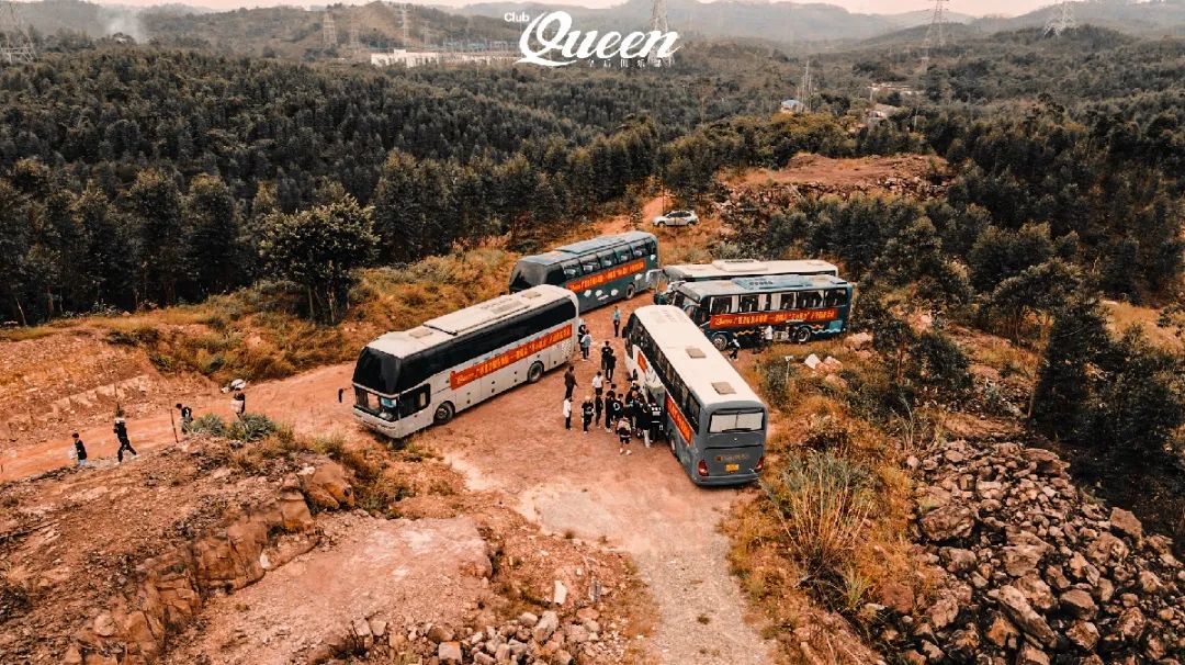 2021.11.19 | Queen Club举办“齐心聚力”主题户外团建活动 #传播企业价值观，增强员工凝聚力-防城港皇后酒吧/QUEEN CLUB