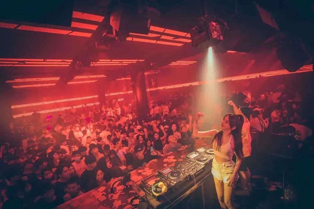 Club Mario | 10.16 # DJ LUCY # 燃爆现场全能型宝藏女DJ，她能带给你的不仅仅是音乐-长治马里奥酒吧/MARIO CLUB
