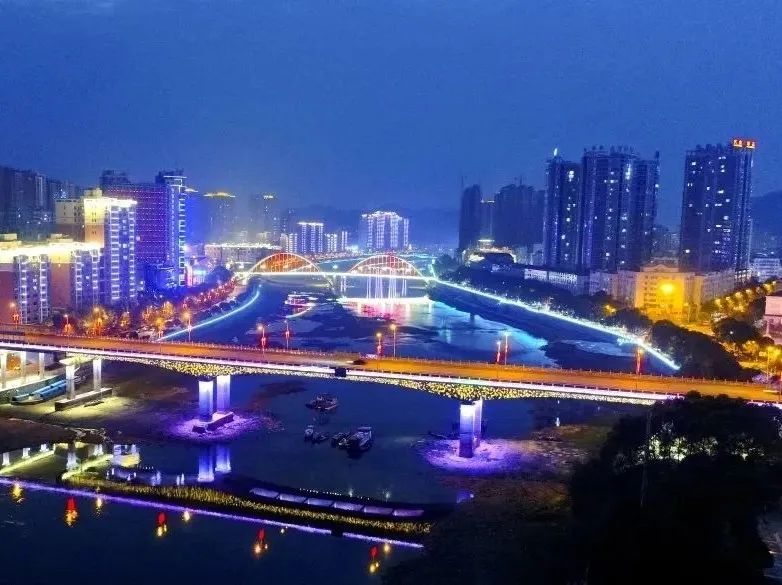 浏阳.路易水岸天空Live House即将华丽绽放。-浏阳路易酒吧/Louie Club