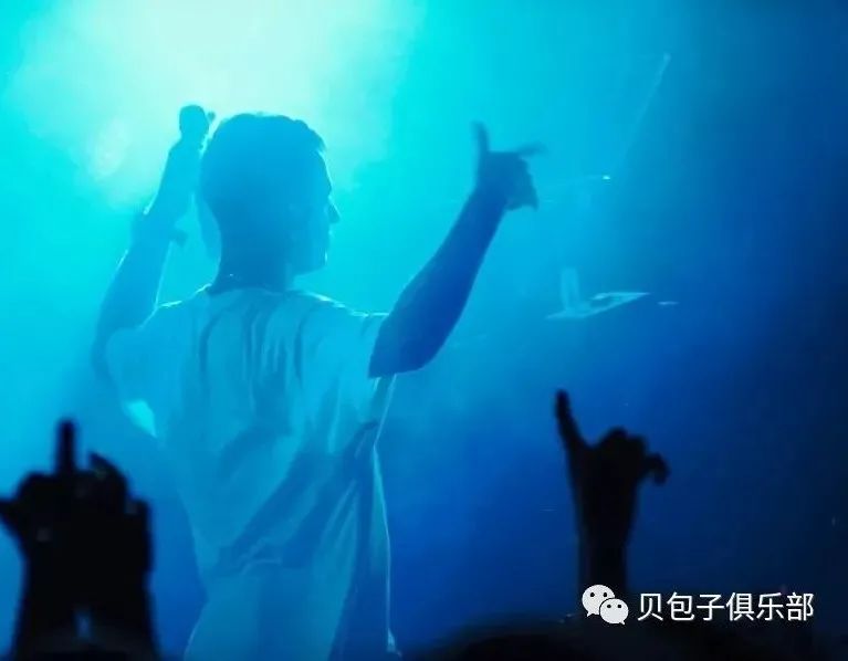 浏阳.路易水岸天空Live House即将华丽绽放。-浏阳路易酒吧/Louie Club