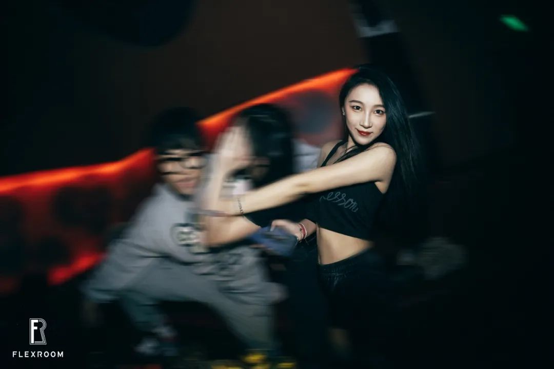 REVIEW｜全贵阳最FLEXING的人都在这里！-贵阳FLEX ROOM