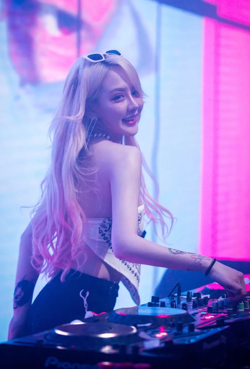 造浪计划 · 第二弹丨派对小公主DJ KITY带来持续五晚的快乐!-河源赫本酒吧/HEPNUBN CLUB 造浪计划 · 第二弹丨派对小公主DJ KITY带来持续五晚的快乐!-河源赫本酒吧/HEPNUBN CLUB