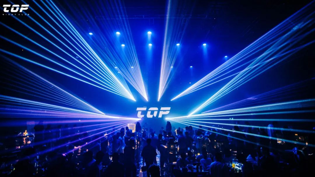 PARTY REVIEW丨酒逢美女千杯少 能喝多少喝多少！ @TOP坂田店-深圳TOP酒吧/TOP NIGHT Club（坂田店）