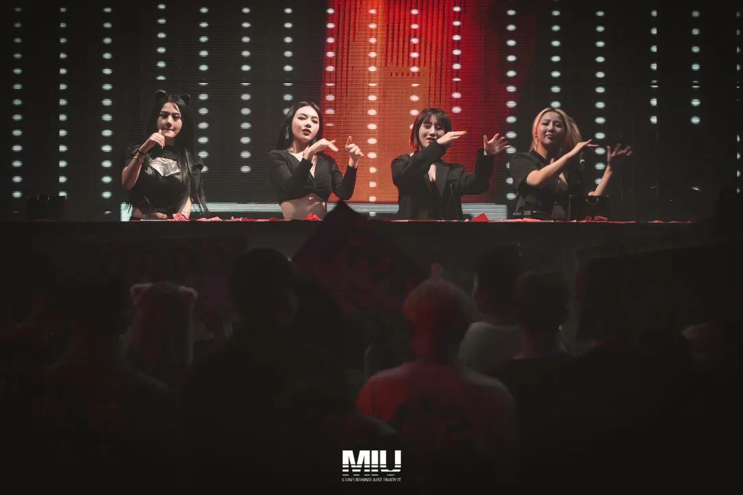 昨晚没来？你失去了一次凡尔赛的机会！-无锡MIU酒吧/MIU CLUB