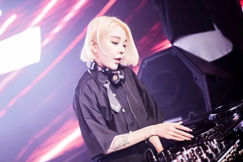 9月20日 DJ NAMI-甜蜜暴击·热辣来袭！-清远MI酒吧/M.I CITY