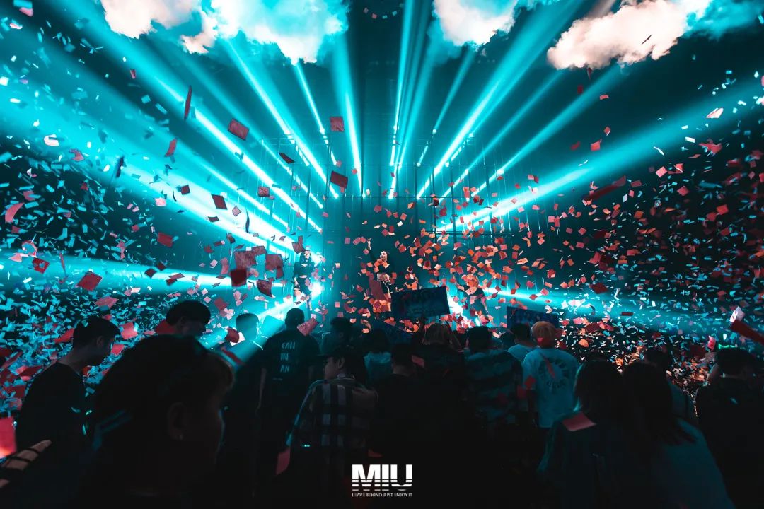 昨晚没来？你失去了一次凡尔赛的机会！-无锡MIU酒吧/MIU CLUB