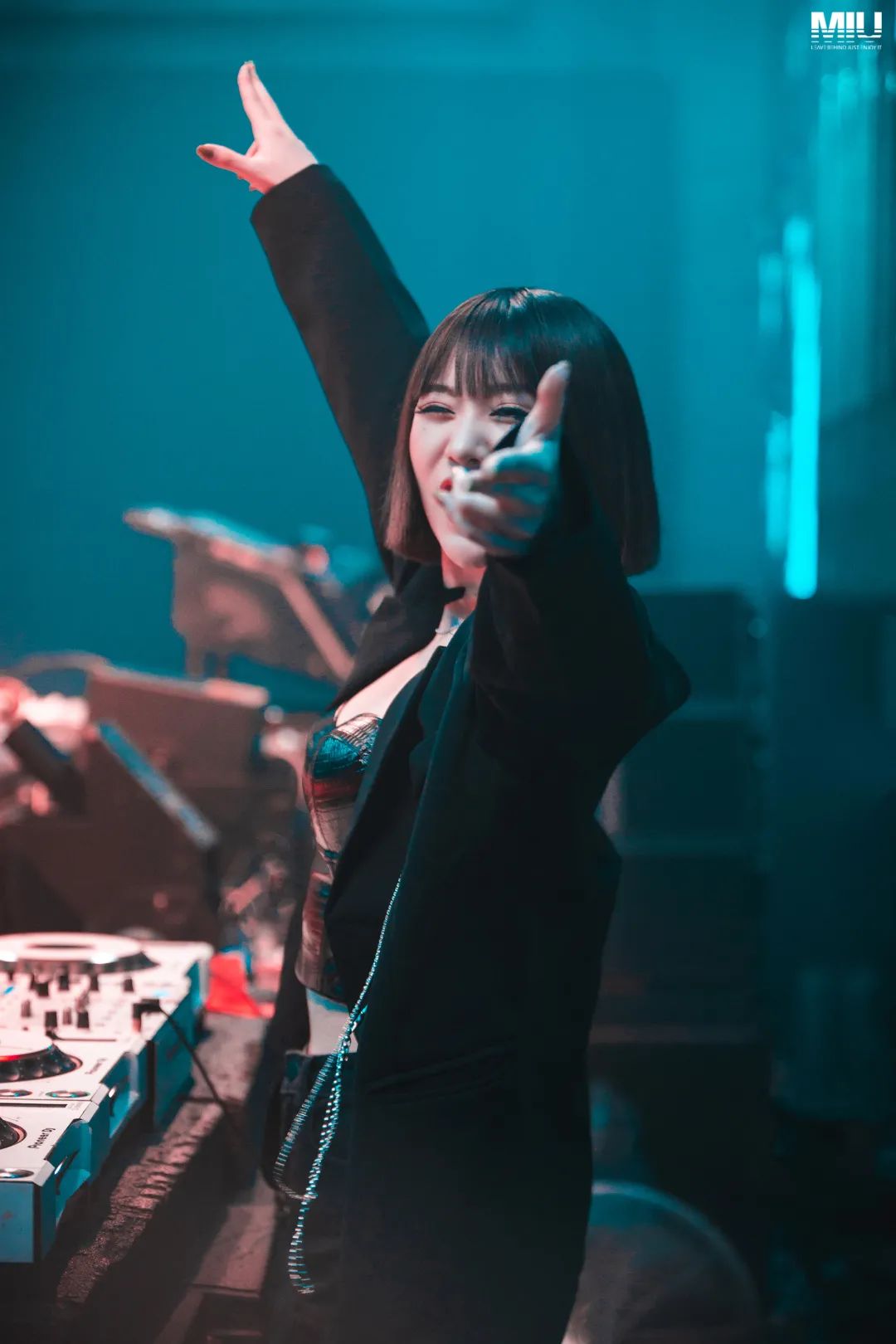 昨晚没来？你失去了一次凡尔赛的机会！-无锡MIU酒吧/MIU CLUB