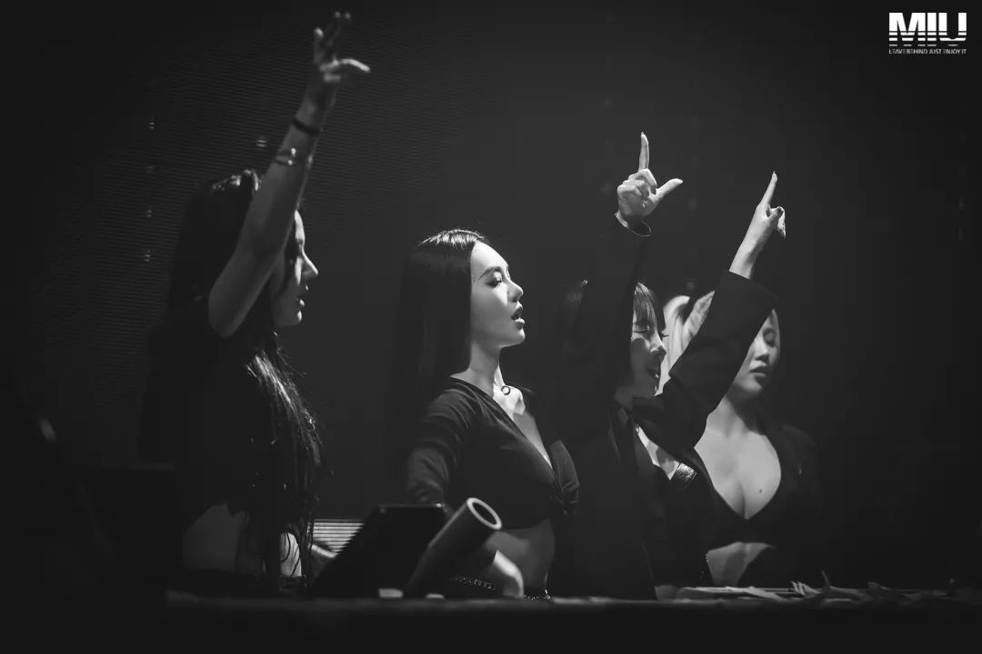 昨晚没来？你失去了一次凡尔赛的机会！-无锡MIU酒吧/MIU CLUB