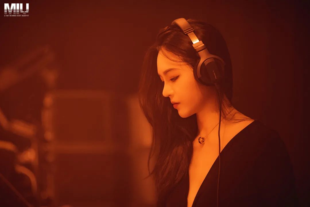 昨晚没来？你失去了一次凡尔赛的机会！-无锡MIU酒吧/MIU CLUB
