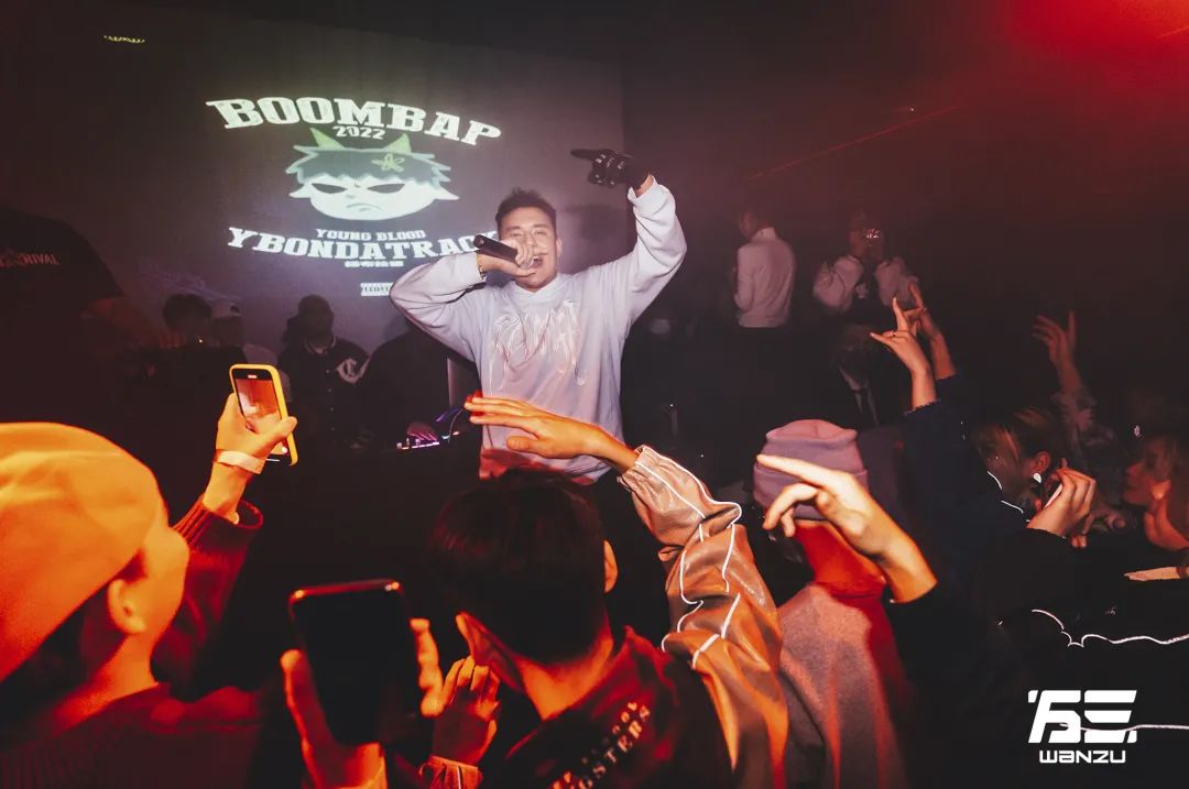 REVIEW｜Dec.31 2021 扬布拉德 LIVE in WANZU-成都万三酒吧/WANZU CLUB