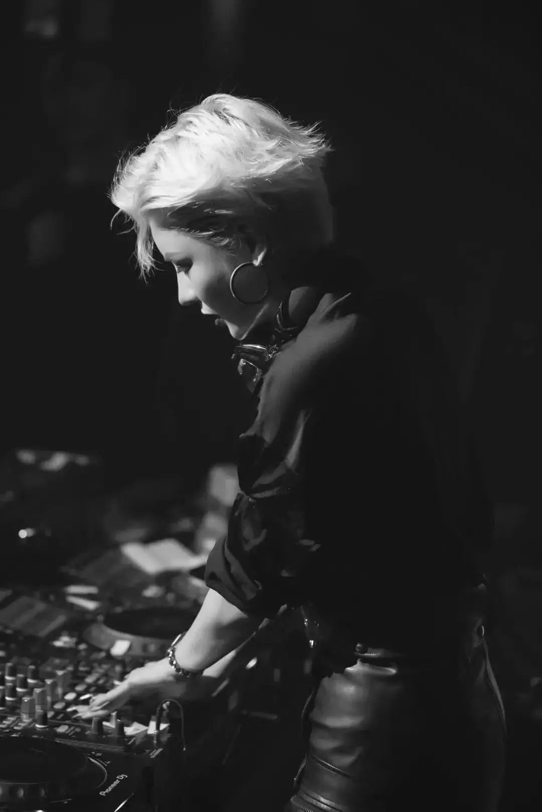 ARENA |2021.12.11— DJ KATK 猫魁来袭 ，双倍上头能量 肆意轰炸舞池！-昆山阿瑞娜酒吧/Arena Rave Club