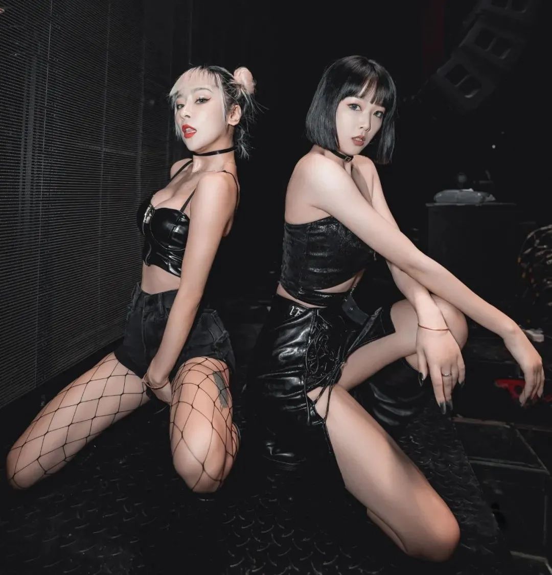 #F-GIRLS 组合带你体验极具风格的视听盛宴 @SONE CLUB → 01.21-宿迁S ONE CLUB/欧茗致酒吧