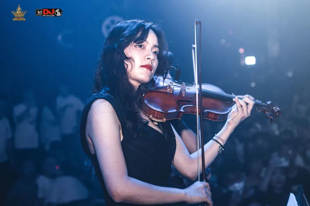 回顾|玩电音的求婚圣地可能是TML,更有可能是格莱美汇!-佛山格莱美汇酒吧/Galame Club 回顾|玩电音的求婚圣地可能是TML,更有可能是格莱美汇!-佛山格莱美汇酒吧/Galame Club