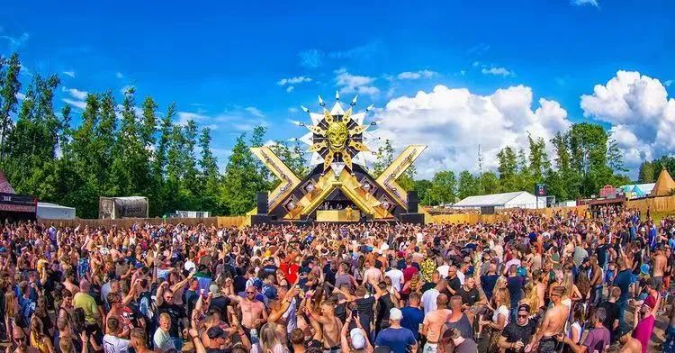 这一次,我们把荷兰Defqon.1的嘉宾搬来格莱美汇-佛山格莱美汇酒吧/Galame Club 这一次,我们把荷兰Defqon.1的嘉宾搬来格莱美汇-佛山格莱美汇酒吧/Galame Club