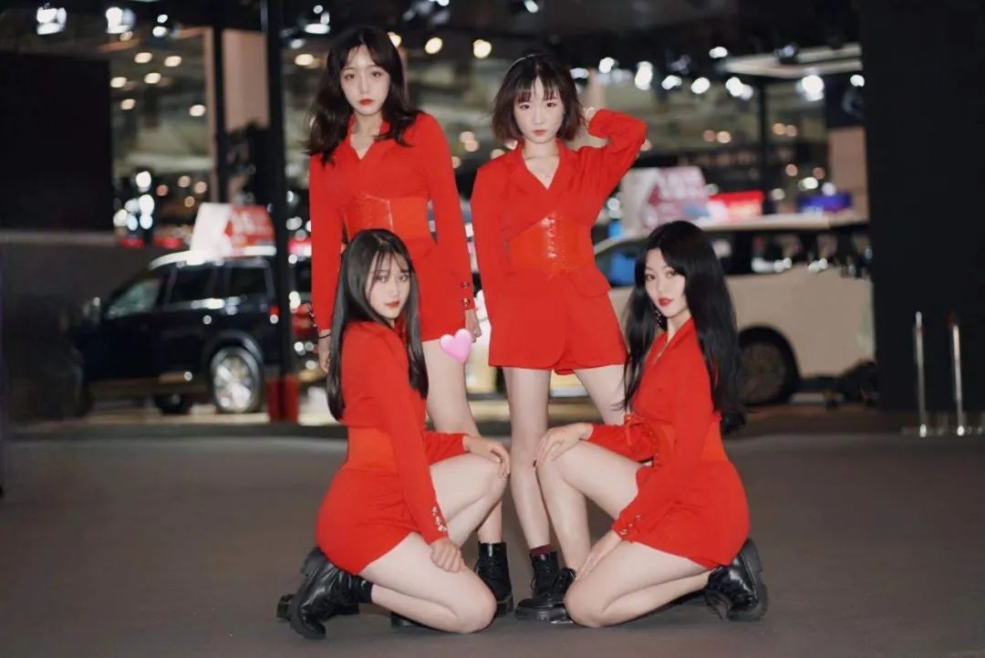 1/23 周六 美女荷官在线发牌之P.T.2茉莉牌局-昆山P.T.2 HIPHOP CLUB