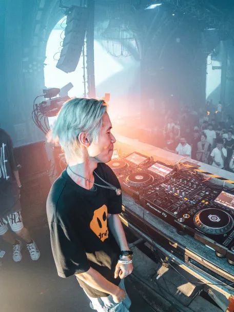 从主流EDM到Underground Club Music的演变!-佛山格莱美汇酒吧/Galame Club 从主流EDM到Underground Club Music的演变!-佛山格莱美汇酒吧/Galame Club