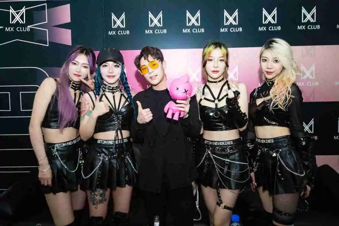 美女杀人不用刀...-濮阳MX酒吧/MX CLUB