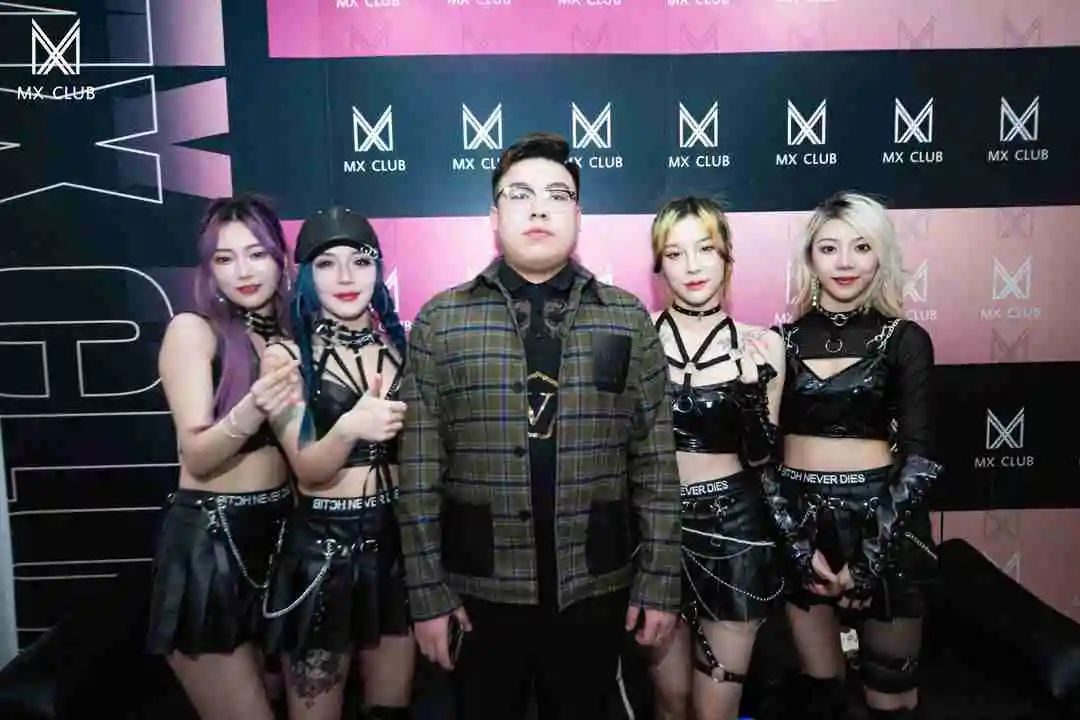 美女杀人不用刀...-濮阳MX酒吧/MX CLUB