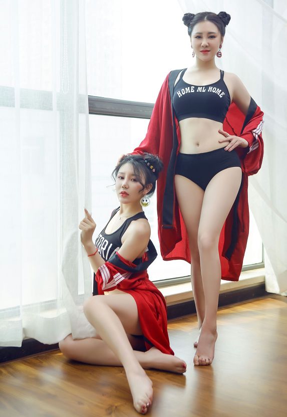 club louis 2019-12-17 抖音最美女子组合菲儿-明星见面会-惠州路易酒吧/LOUIS CLUB