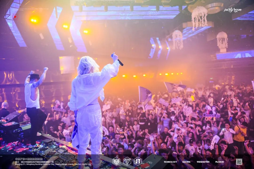 这晚丽水三分之二的潮人聚集在此丨PARTY ROOM 凯诺夫妇现场燥热回顾-丽水Party Room百大电音剧场