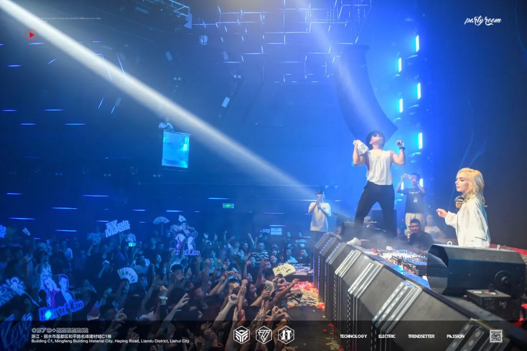 这晚丽水三分之二的潮人聚集在此丨PARTY ROOM 凯诺夫妇现场燥热回顾-丽水Party Room百大电音剧场