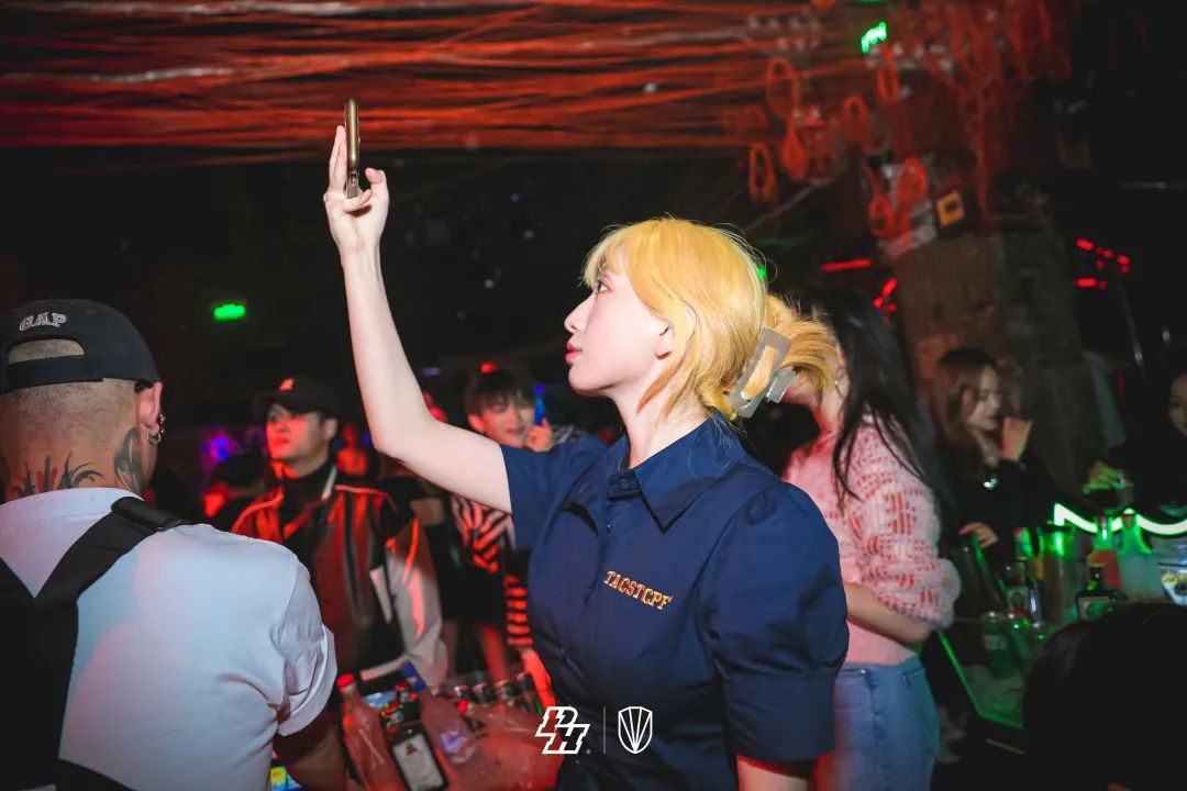 𝘙𝘌𝘊𝘈𝘗｜回家的第一天，想你-北京PH酒吧/PH Night club