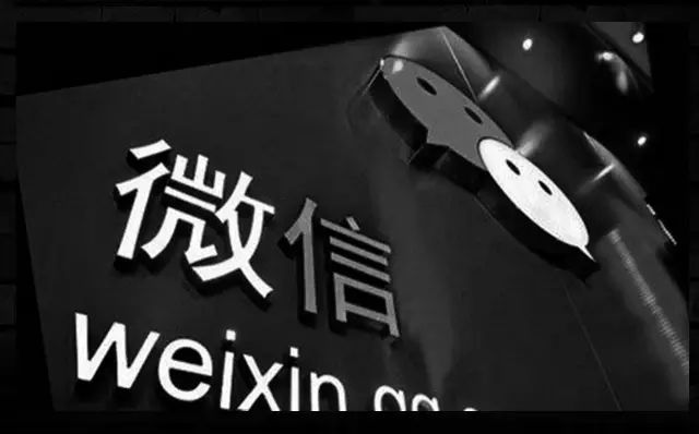 LOUIS LIFE | 颠覆视界勇者无畏-龙岩路易酒吧/LOUIS PLUS
