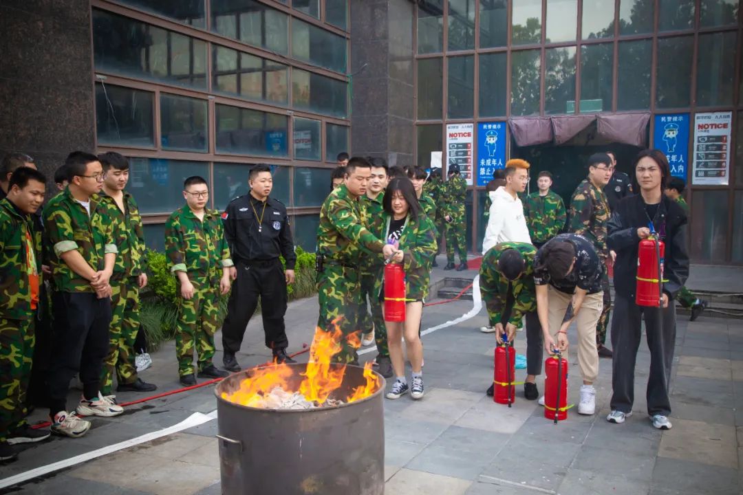 熔炼团队，赢在未来；破茧而出，展翅飞扬——EST酒吧军训暨消防培训圆满落幕-如皋伊斯汀酒吧/EASTIN CLUB