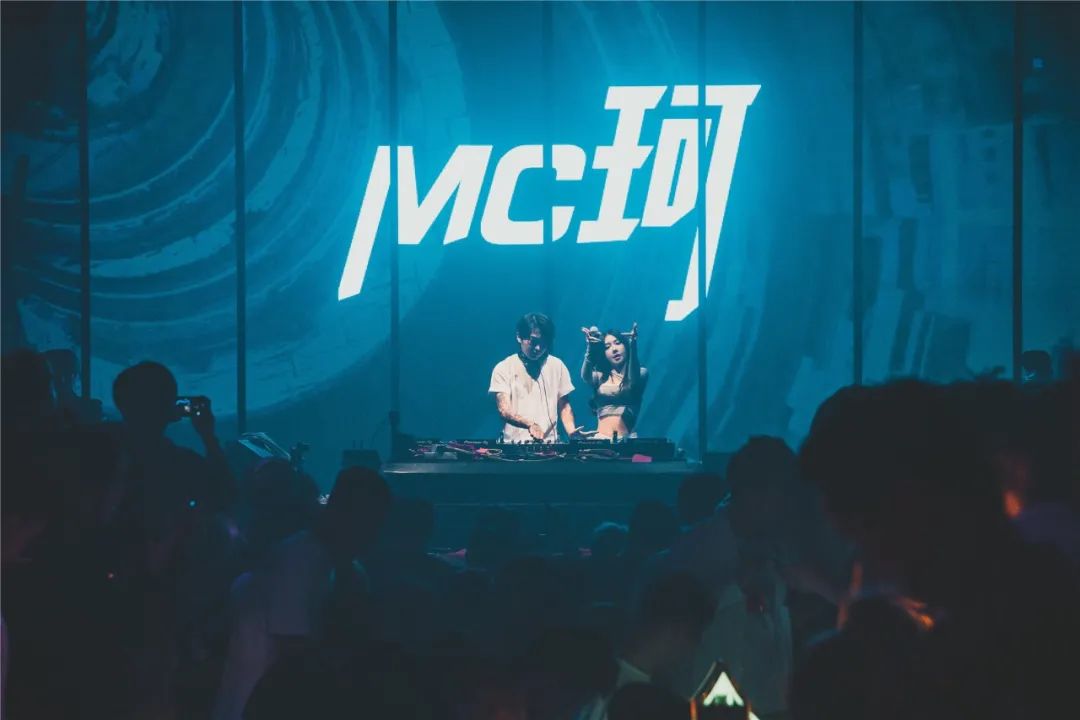 精彩回顾│10/08 # 全网最美女MC珂-福州SST酒吧/SST NIGHTCLUB