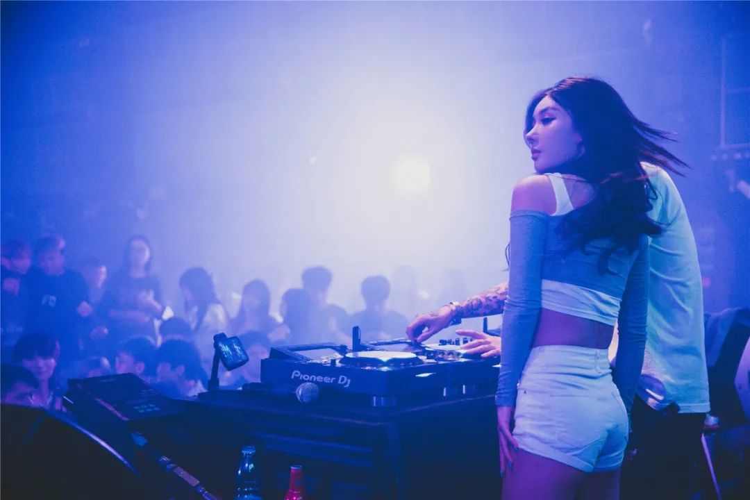 精彩回顾│10/08 # 全网最美女MC珂-福州SST酒吧/SST NIGHTCLUB