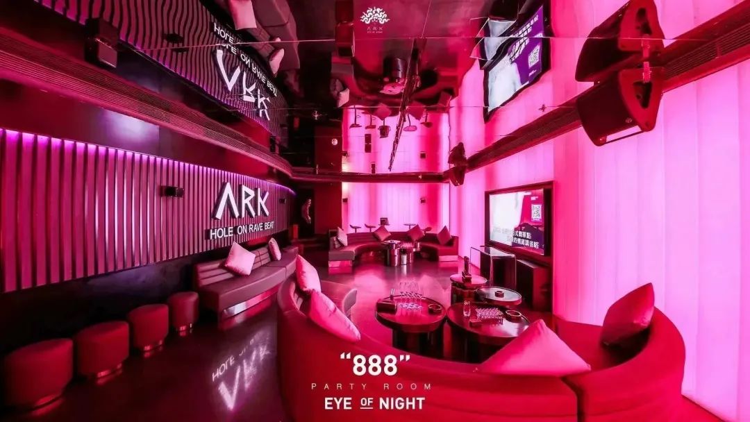 ARK 艺术空间｜品牌合作 · 彰显穹顶典范-成都ARK艺术空间/ARK酒吧