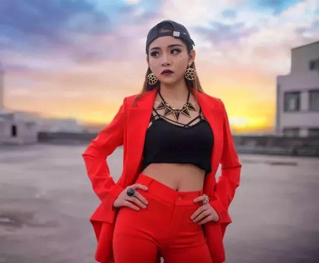 《倒计时1天》金門KINMEM酒吧 3月21日 特邀中国最强女Rapper VAVA，与你Rap起来！-广州金门酒吧/KINMEN MAX