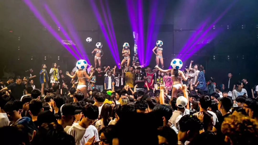 CLUB MAX | 10.26 | #DJ ROCKMAN#电音屠夫超强的现场掌控能力点燃派对!-廊坊MAX酒吧/MAX CLUB CLUB MAX | 10.26 | #DJ ROCKMAN#电音屠夫超强的现场掌控能力点燃派对!-廊坊MAX酒吧/MAX CLUB